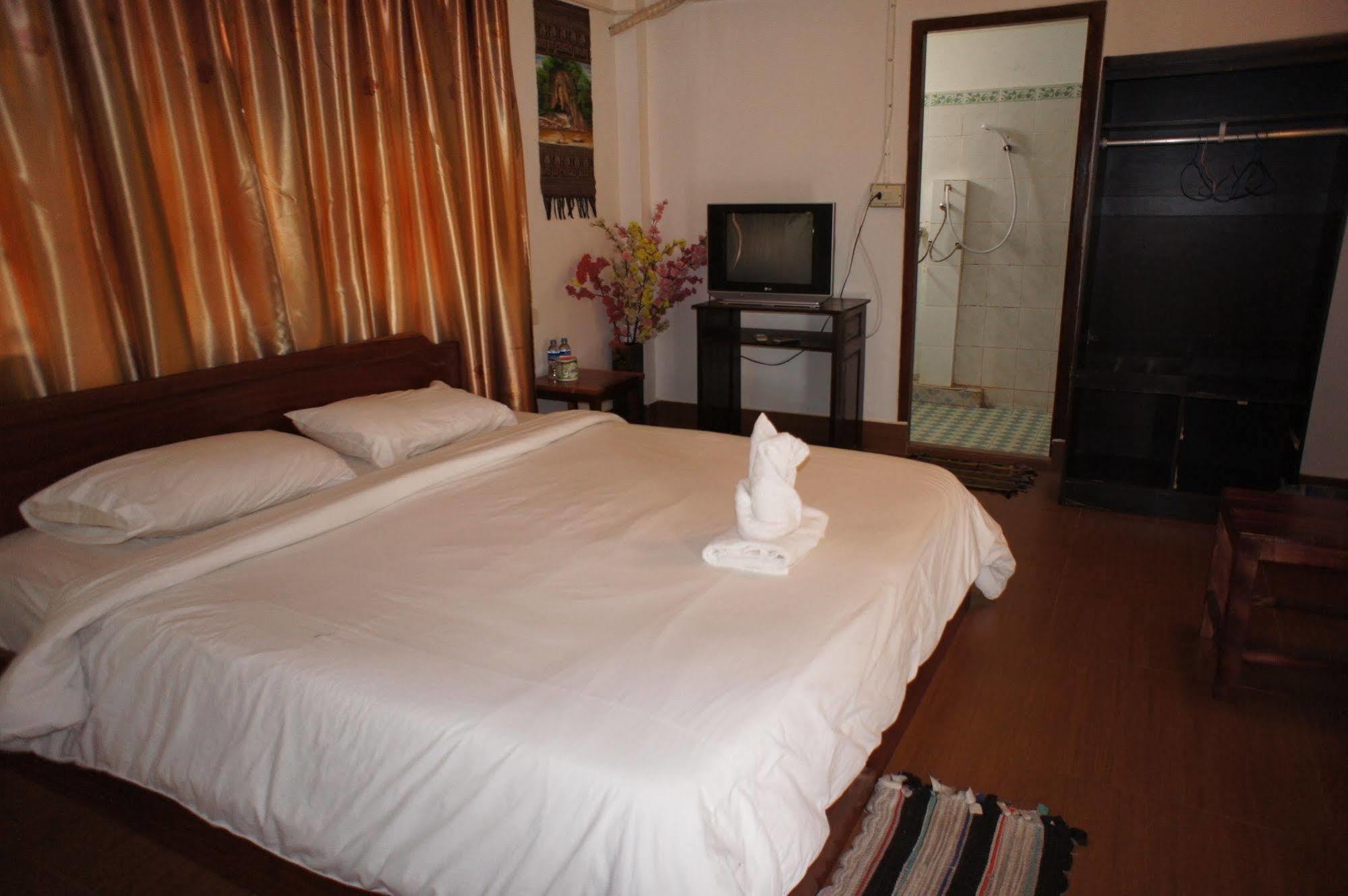 Malany Villa 1 Vang Vieng Buitenkant foto